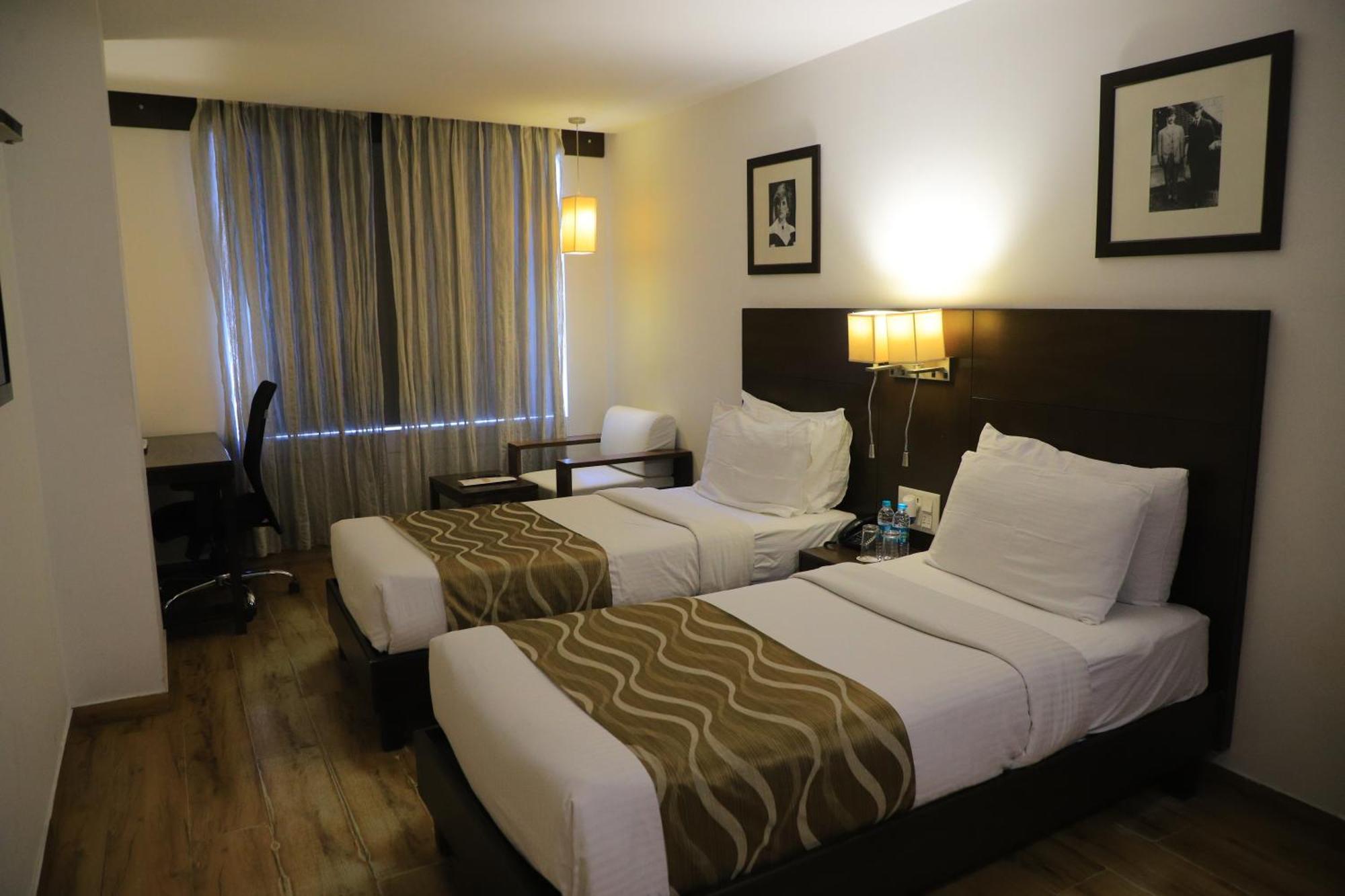 Hotel Clarks Collection Vadodara Exteriör bild