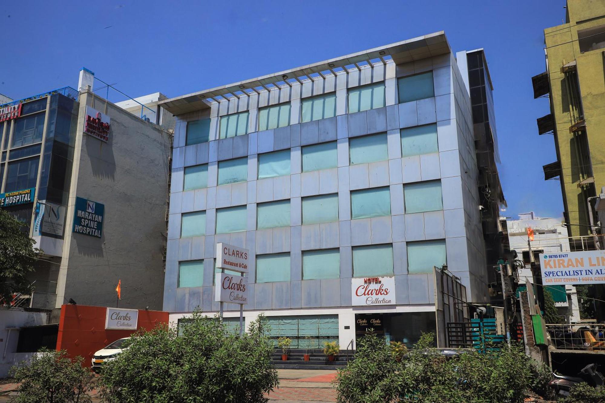 Hotel Clarks Collection Vadodara Exteriör bild