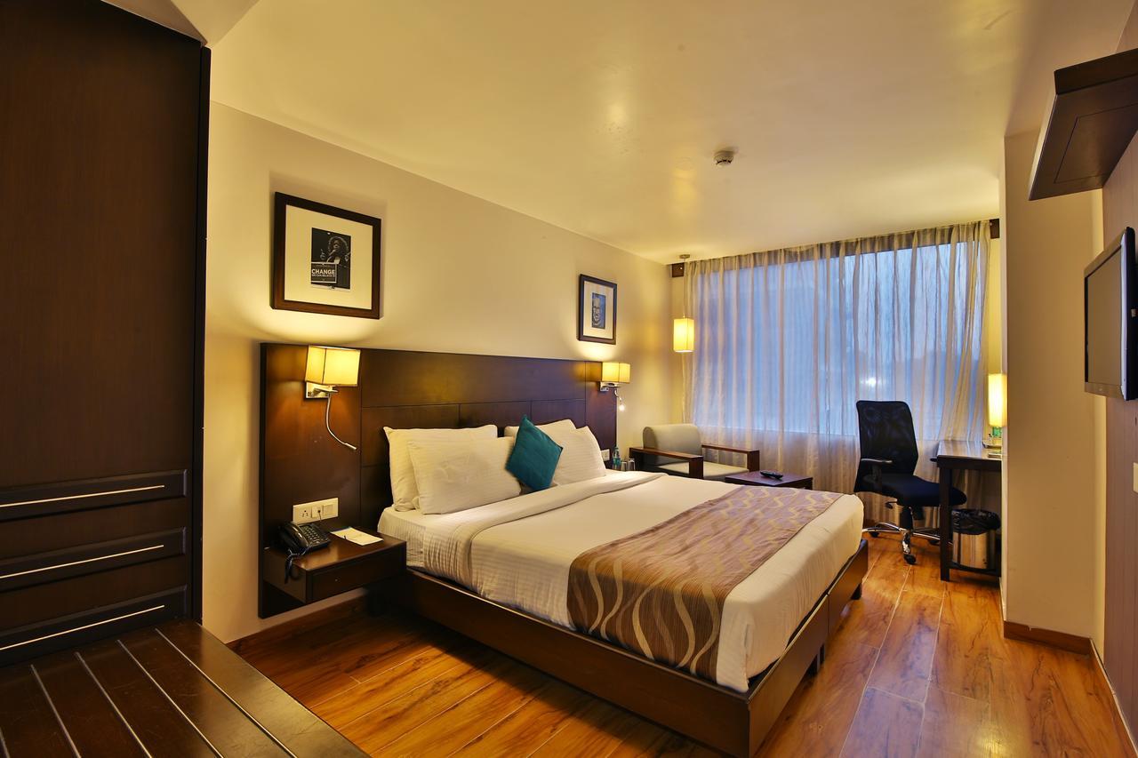 Hotel Clarks Collection Vadodara Exteriör bild