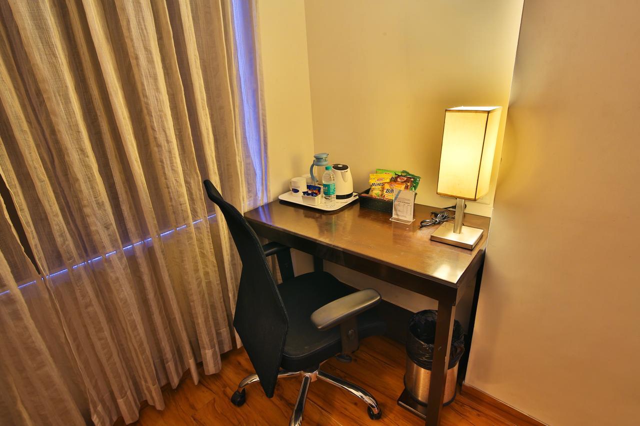 Hotel Clarks Collection Vadodara Exteriör bild