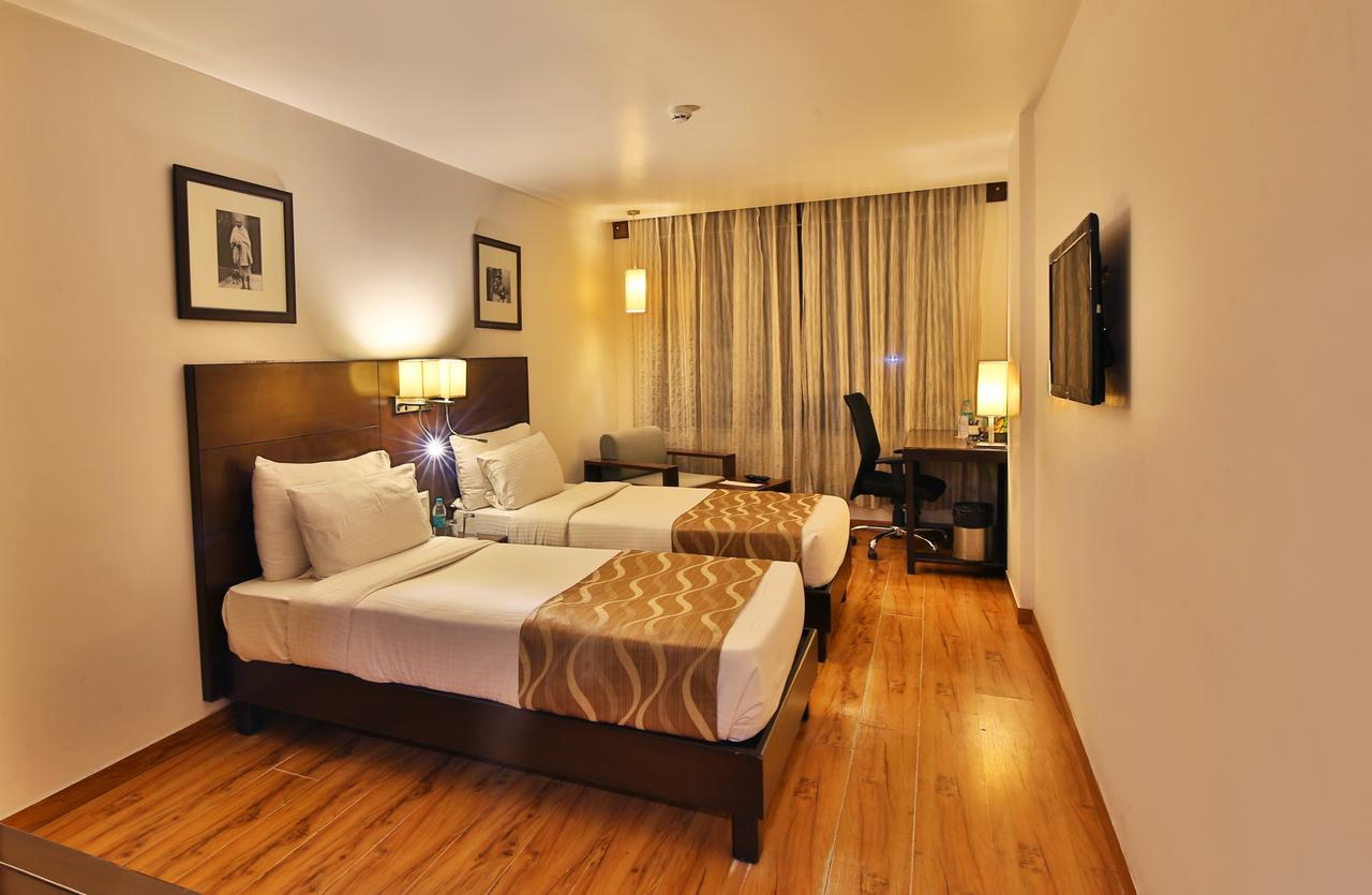 Hotel Clarks Collection Vadodara Exteriör bild